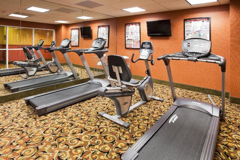Holiday Inn Express & Suites Pembroke Pines-Sheridan St By Ihg Exterior photo
